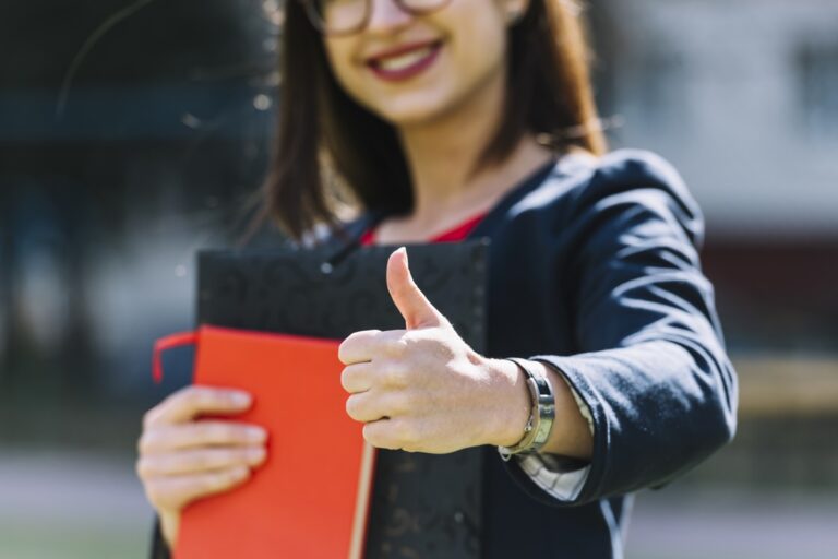 Cómo homologar tu título universitario en España Paso a paso
